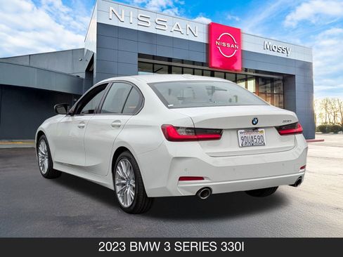 Used 2023 BMW 330i Sedan w/ Convenience Package image 7