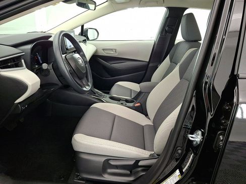 Used 2026 Toyota Corolla LE FWD image 3