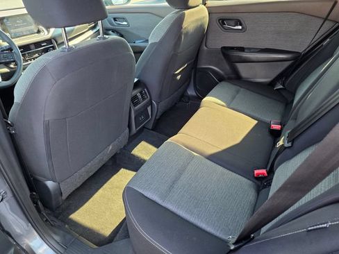Used 2023 Nissan Rogue SV FWD image 34