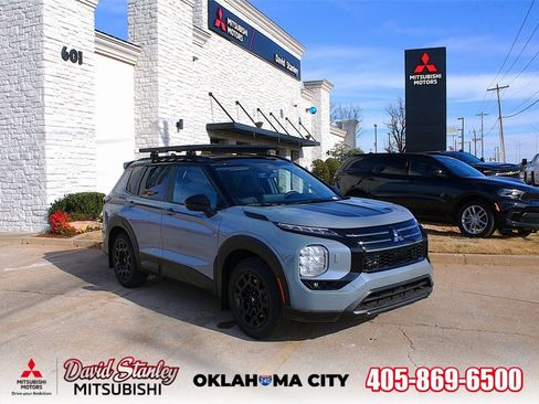 New 2026 Mitsubishi Outlander Trail Edition image 1