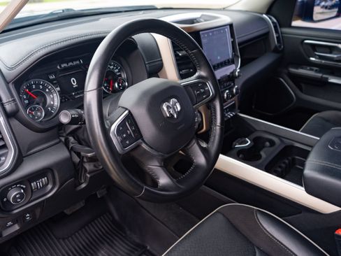 Used 2022 RAM 1500 Laramie AWD/4WD image 8