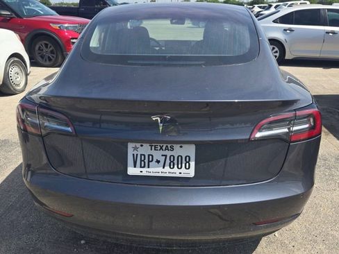 Used 2018 Tesla Model 3 Long Range RWD image 4
