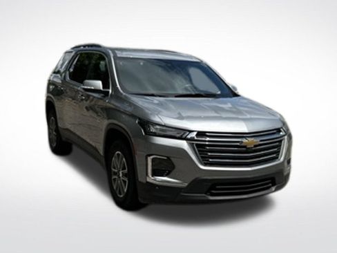 Used 2023 Chevrolet Traverse LT FWD image 5