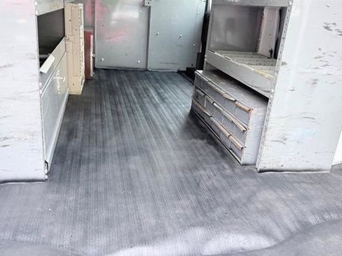Used 2013 Chevrolet Express 2500 w/ Power Package RWD image 18