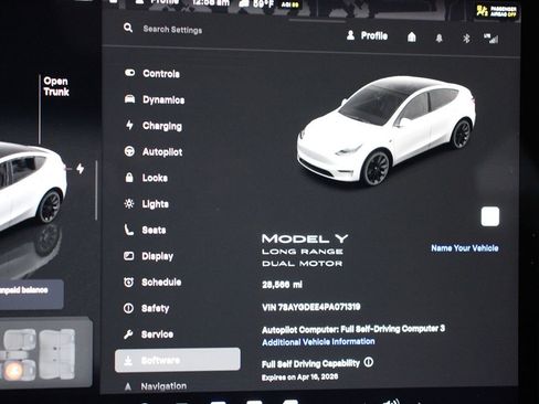 Used 2023 Tesla Model Y Long Range image 25