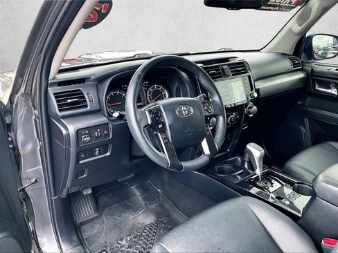 Used 2021 Toyota 4Runner TRD Off-Road Premium w/ Moonroof Package AWD/4WD image 14