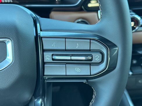 New 2026 GMC Canyon AT4 AWD/4WD image 25