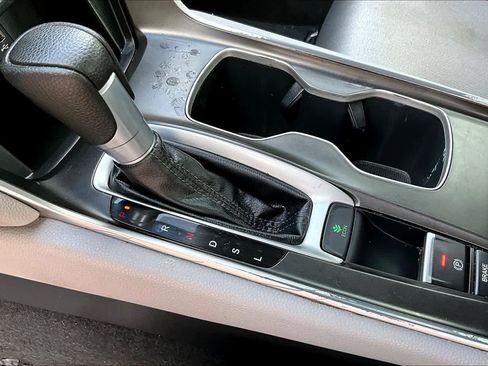Used 2020 Honda Accord LX image 16