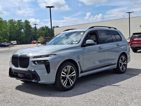 Used 2024 BMW X7 xDrive40i w/ Executive Package AWD/4WD image 7
