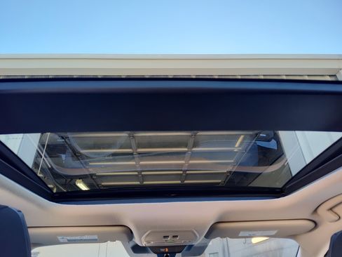 New 2026 Nissan Kicks SR w/ SR Premium Package image 12