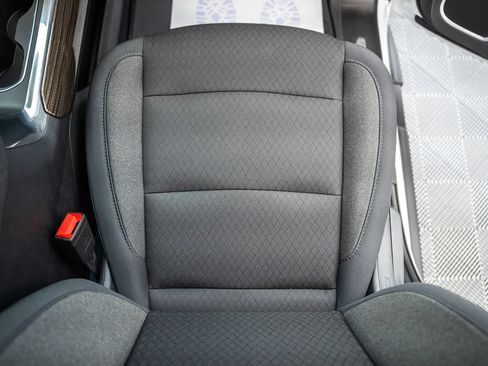 New 2026 Chevrolet Silverado 1500 LT w/ Z71 Off-Road Package AWD/4WD image 32