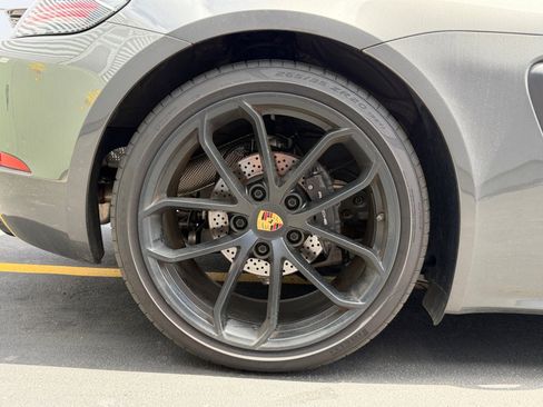Certified 2025 Porsche 718 Boxster RWD image 9