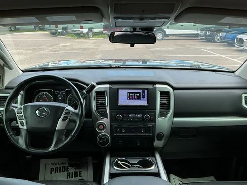 Used 2017 Nissan Titan PRO-4X image 13