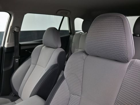Used 2023 Subaru Outback Premium AWD/4WD image 14