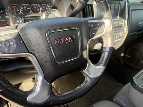 Used 2017 GMC Sierra 1500 SLE image 17