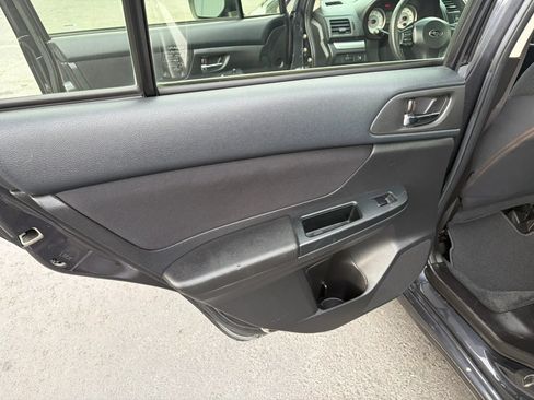 Used 2013 Subaru Impreza 2.0i Premium w/ All-Weather Pkg AWD/4WD image 18