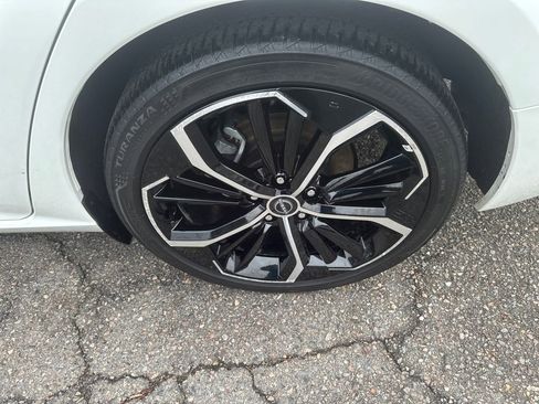 Used 2025 Nissan Altima 2.5 SR image 17