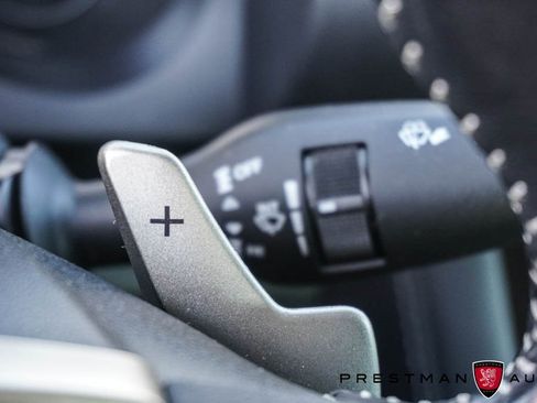 Used 2018 Lexus IS 300 AWD image 28