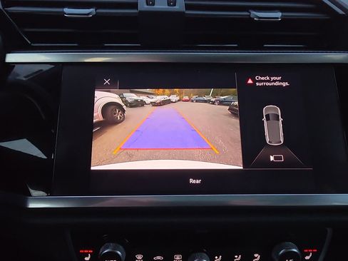 Used 2021 Audi Q3 2.0T Premium image 52