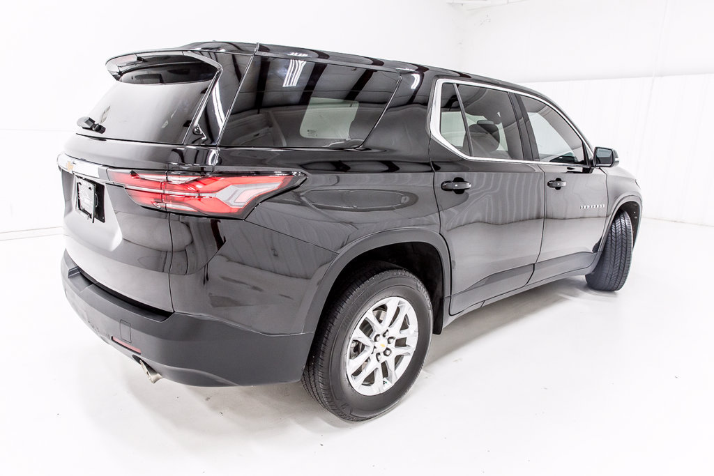 Used 2023 Chevrolet Traverse LS w/ Safety Package FWD image 7