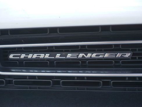 Used 2017 Dodge Challenger SXT RWD image 12
