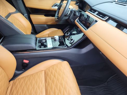 Used 2020 Land Rover Range Rover Velar SV Autobiography Dynamic image 12