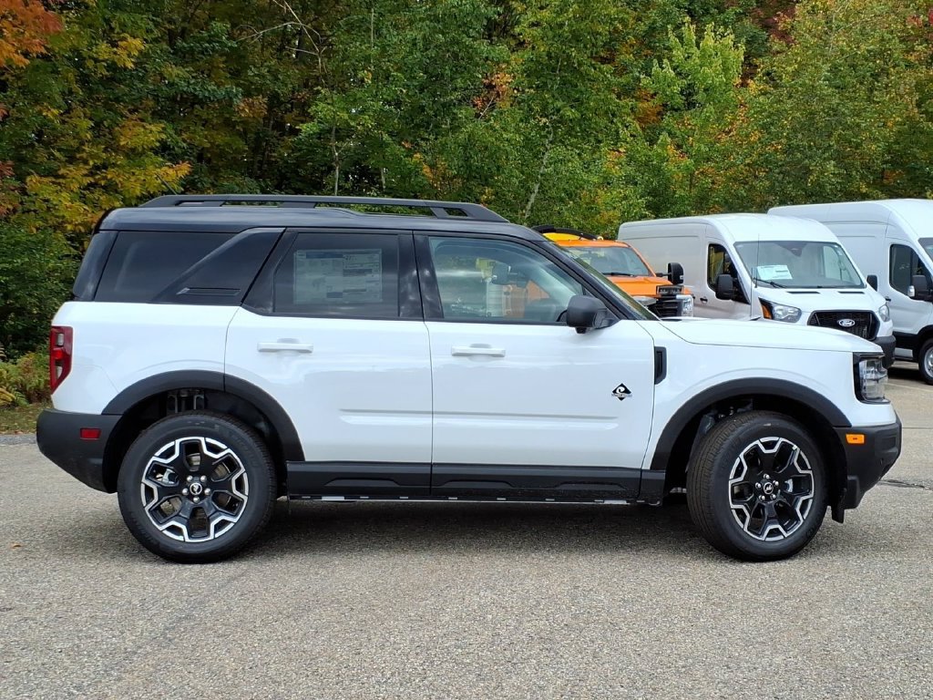 New 2026 Ford Bronco Sport Outer Banks w/ Outer Banks Tech Package+ AWD/4WD image 4