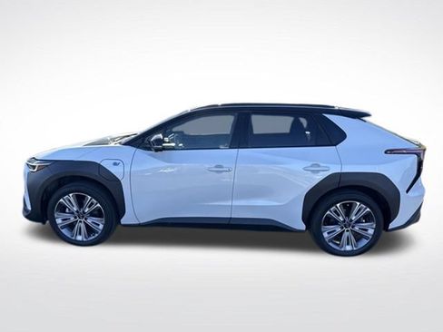 Used 2023 Subaru Solterra AWD image 6