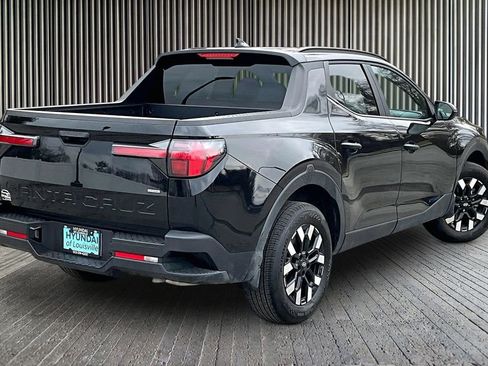 Certified 2025 Hyundai Santa Cruz SEL image 13