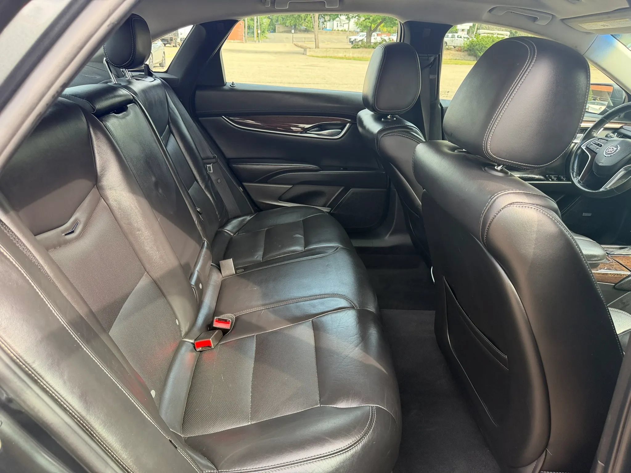 Used 2015 Cadillac XTS Luxury AWD/4WD image 16