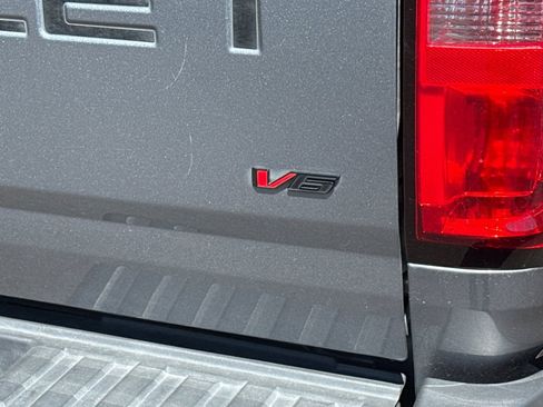 Used 2022 Chevrolet Colorado LT w/ LT Convenience Package AWD/4WD image 25