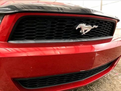 Used 2012 Ford Mustang Coupe RWD image 29