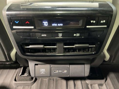 Used 2022 Acura MDX w/ Technology Package AWD/4WD image 25