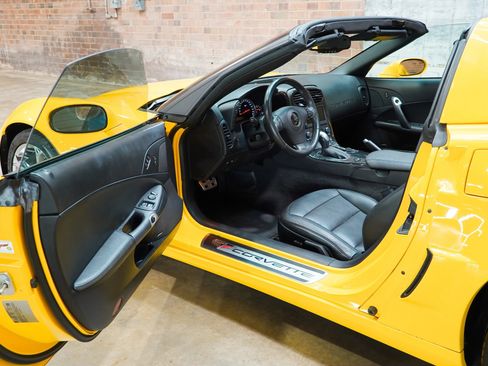Used 2013 Chevrolet Corvette Grand Sport w/ 3LT Preferred Equipment Group RWD image 30