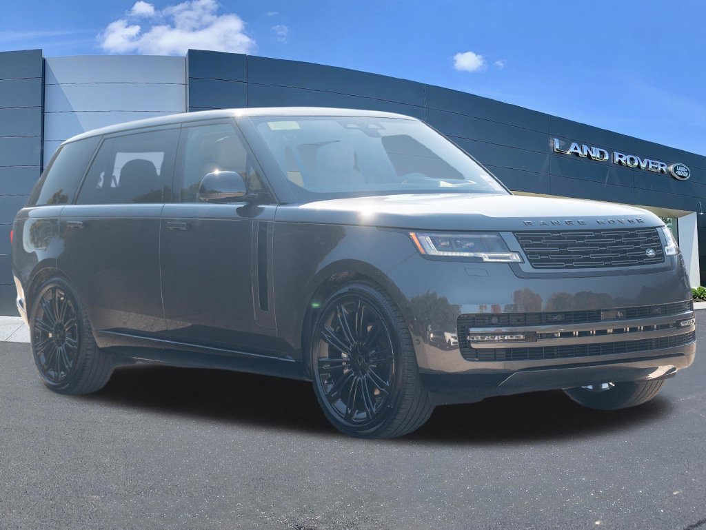 New 2027 Land Rover Range Rover Long Wheelbase SE AWD/4WD image 3