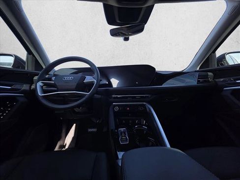 New 2025 Audi Q5 Premium image 18