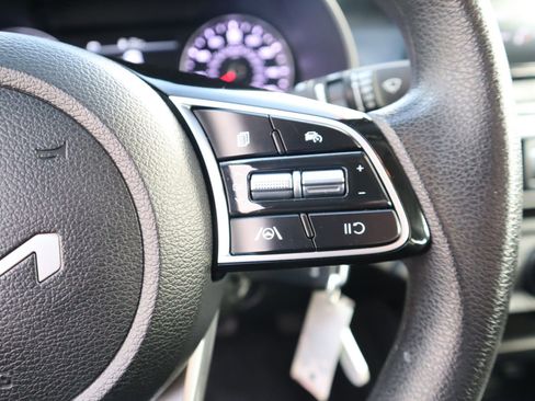 Used 2023 Kia Forte LXS image 34