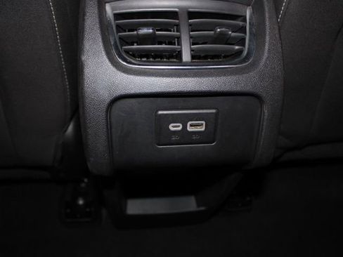 Used 2023 Chevrolet Blazer LT image 20