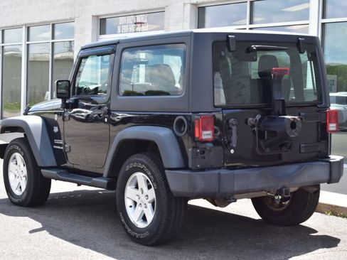 Used 2016 Jeep Wrangler Sport AWD/4WD image 7