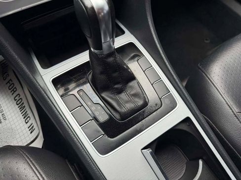 Used 2012 Volkswagen Passat TDI SE image 25