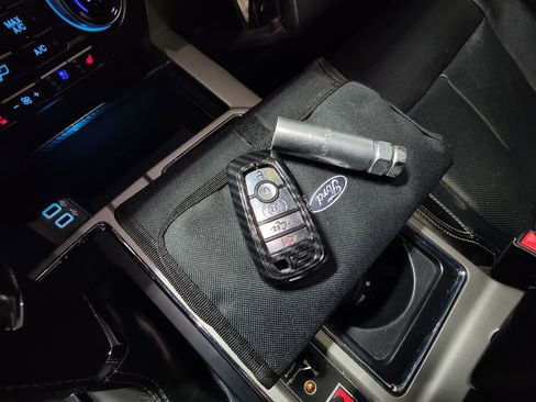 Used 2018 Ford F150 Lariat w/ Equipment Group 502A Luxury AWD/4WD image 56