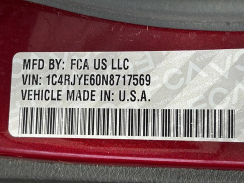 Used 2022 Jeep Grand Cherokee Summit w/ Advanced Protech Group IV AWD/4WD image 40