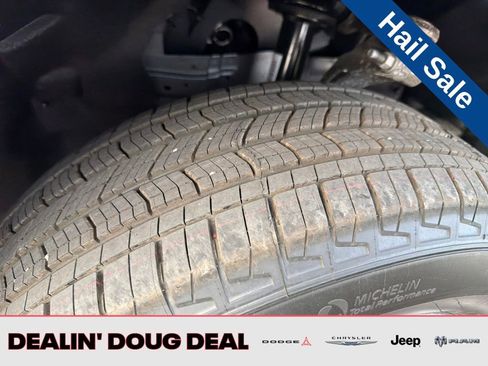 New 2026 Jeep Grand Cherokee Laredo image 19