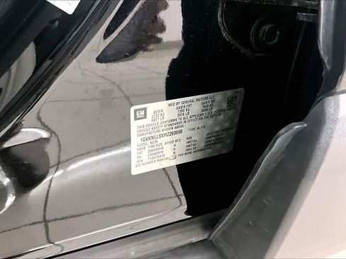 Used 2017 GMC Acadia SLE image 19