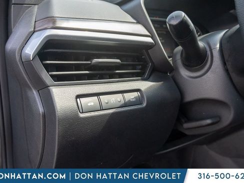 Used 2025 Nissan Altima 2.5 SV AWD/4WD image 17