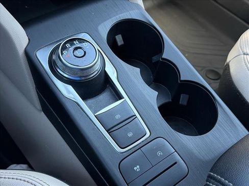 Used 2022 Ford Escape SEL image 17