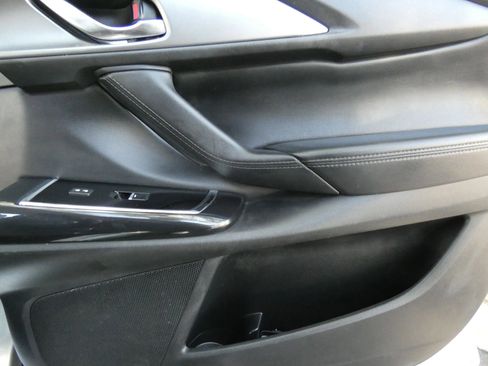 Used 2019 MAZDA CX-9 Touring image 32