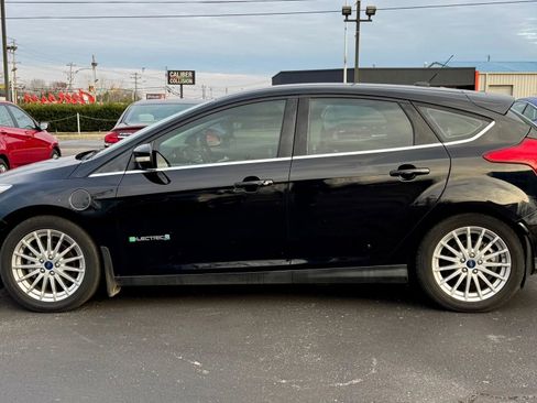 Used 2016 Ford Focus Electric Hatchback w/ Exterior Protection Package image 8