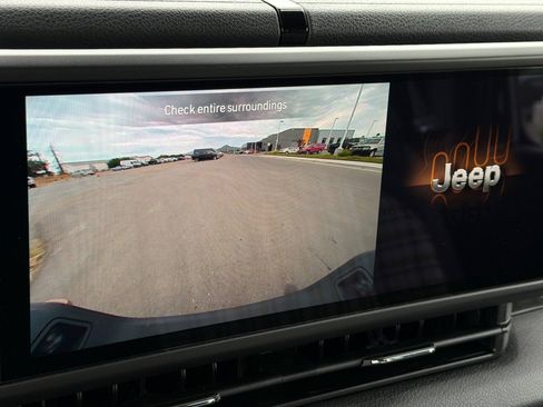 New 2026 Jeep Gladiator Sport AWD/4WD image 22
