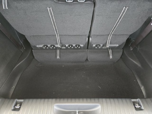 New 2027 Chrysler Pacifica Select FWD image 23
